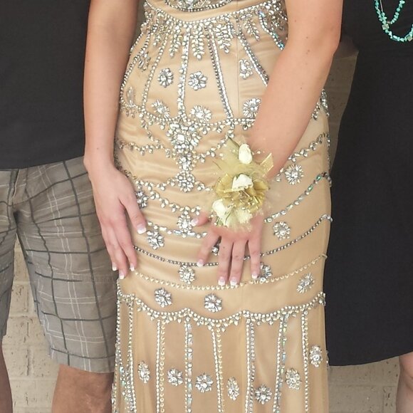 Sherri Hill Dress- size 6 - Picture 2 of 8